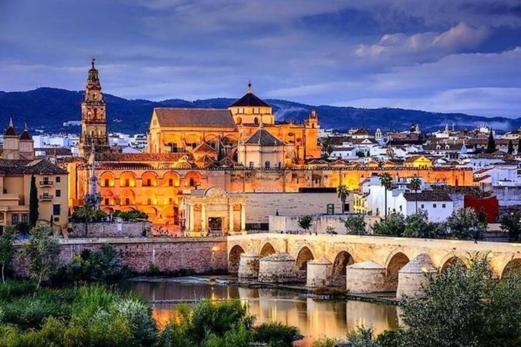Apartmán Apartamento Al-Zhara, Junto Puente Romano Córdoba Exteriér fotografie